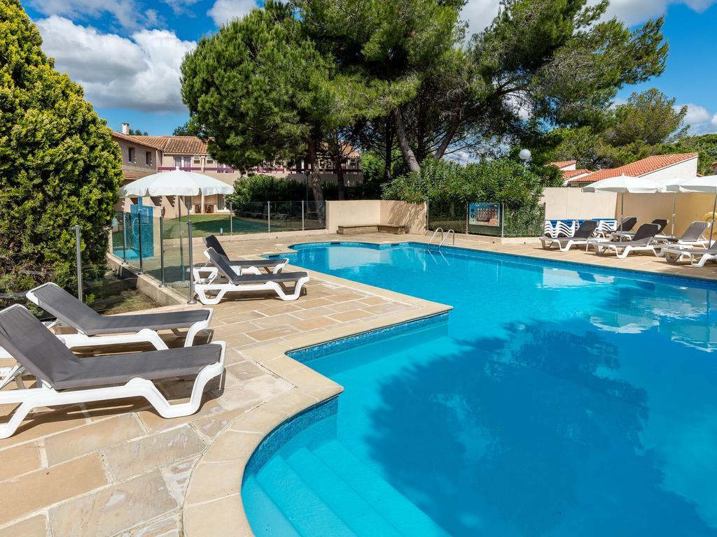 Artemia Aigues-Mortes - Hotel Avec Piscine Exterior foto