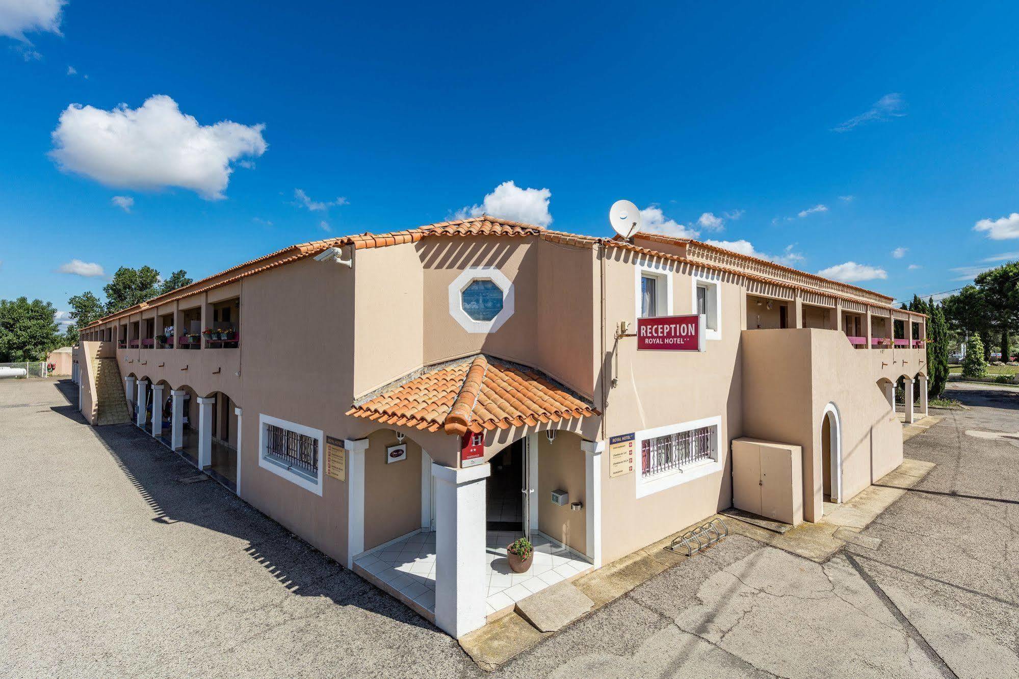 Artemia Aigues-Mortes - Hotel Avec Piscine Exterior foto