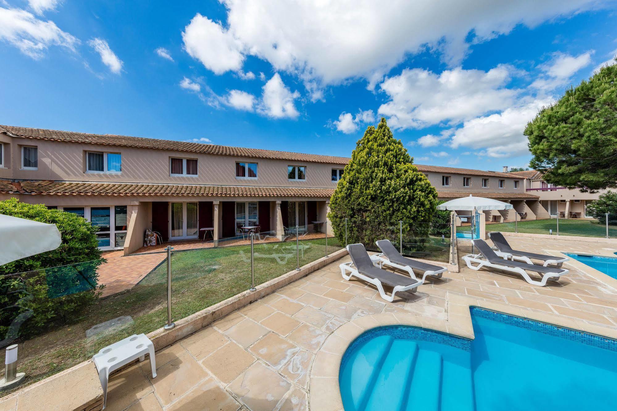 Artemia Aigues-Mortes - Hotel Avec Piscine Exterior foto